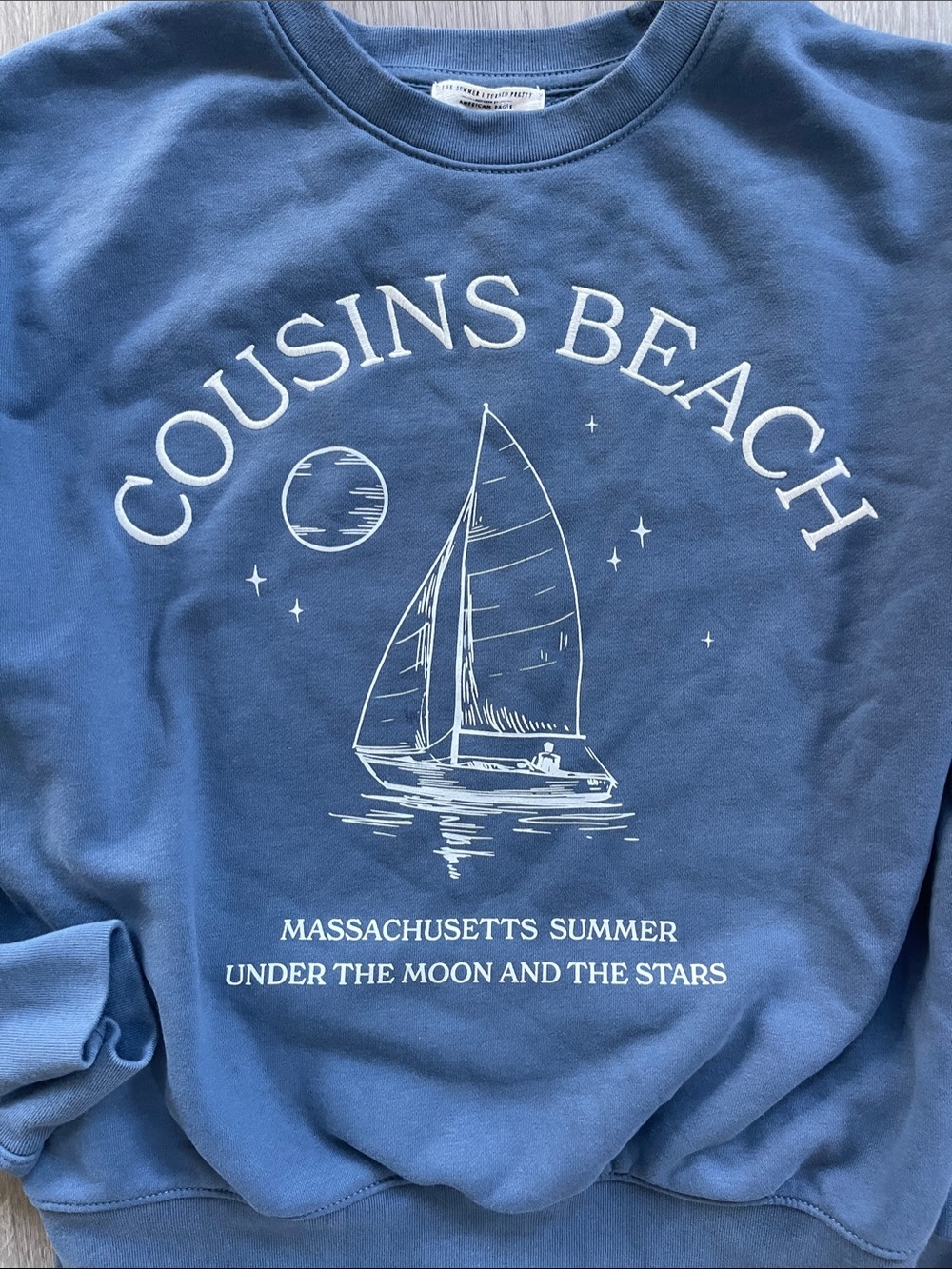 American Eagle Outfitters Blue 'Cousins Beach' Graphic Crewneck Sweatshirt